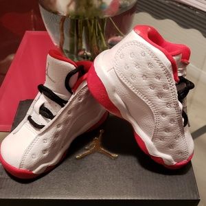 Jordan's for Baby Boy Size 5😍